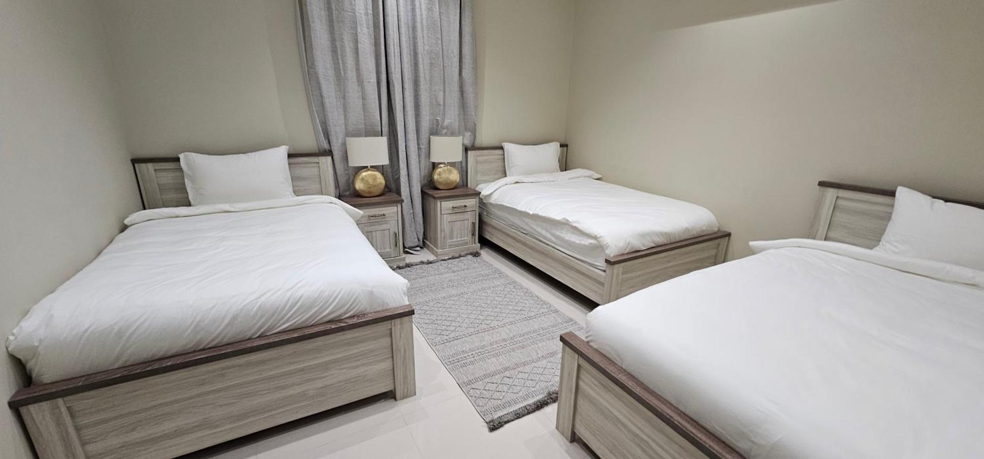 الشقق الفاخرة Modern Apartments Of 3 Bedrooms 5 Minutes To Haram المدينة المنورة المظهر الخارجي الصورة