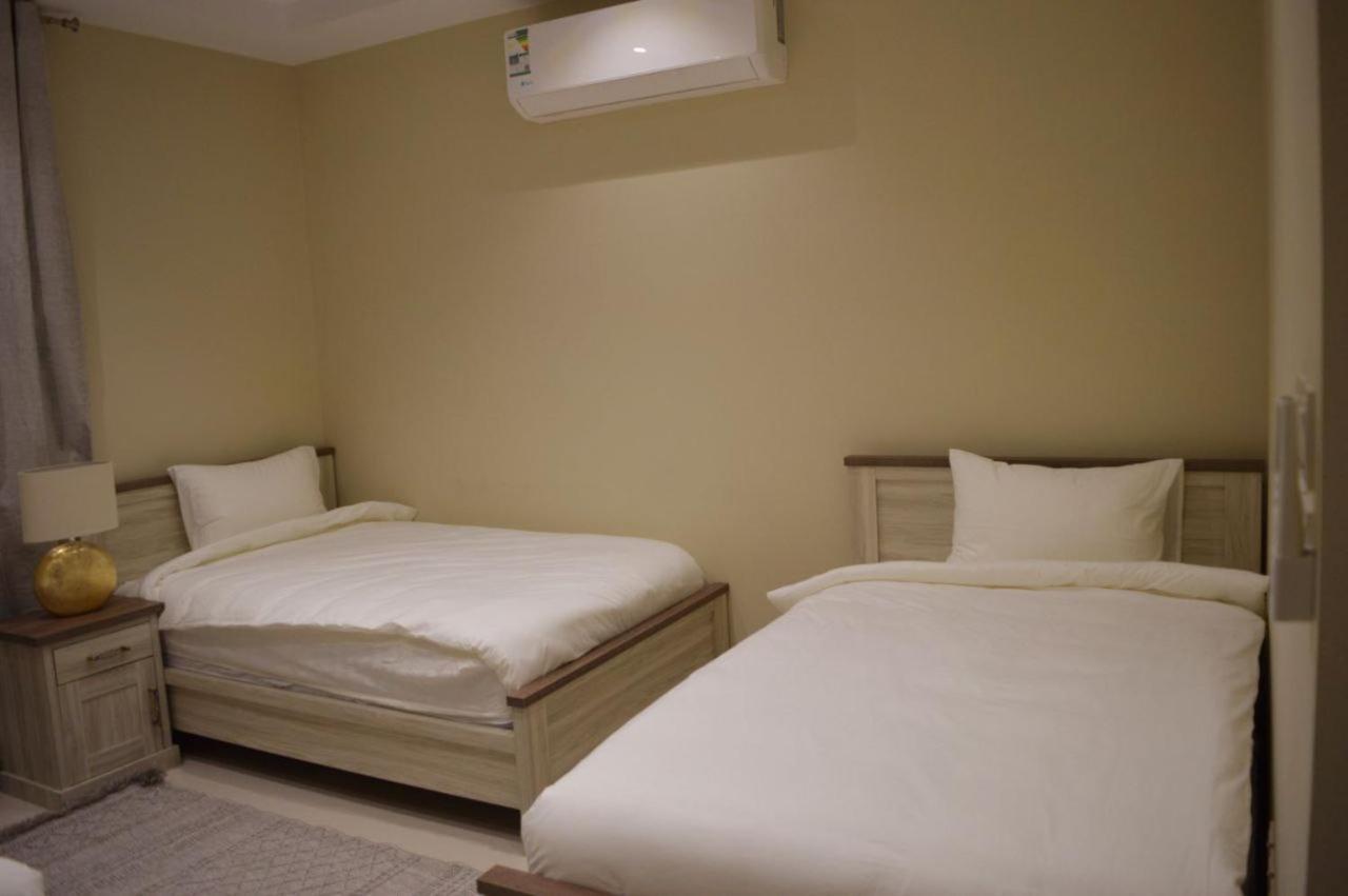 الشقق الفاخرة Modern Apartments Of 3 Bedrooms 5 Minutes To Haram المدينة المنورة المظهر الخارجي الصورة