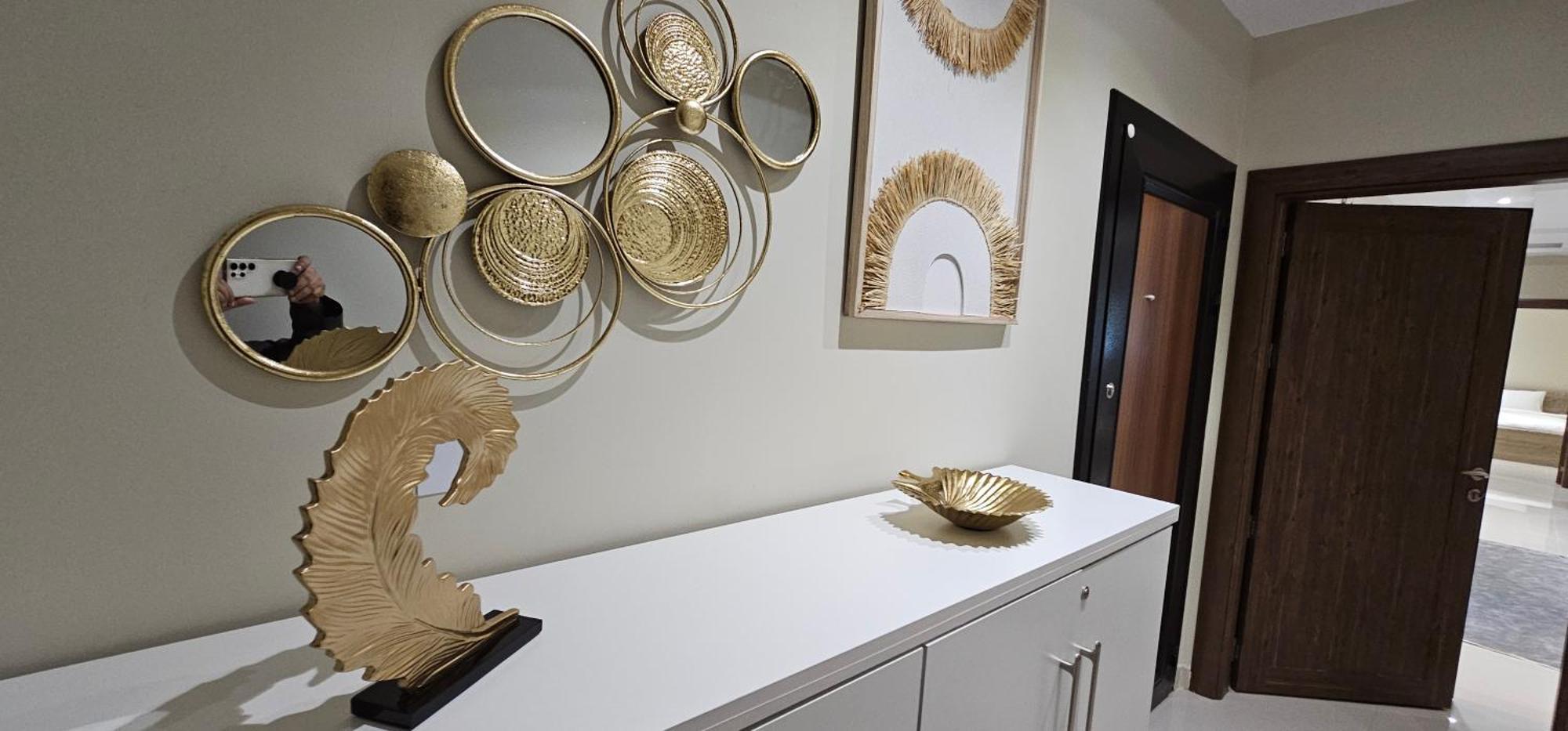 الشقق الفاخرة Modern Apartments Of 3 Bedrooms 5 Minutes To Haram المدينة المنورة المظهر الخارجي الصورة