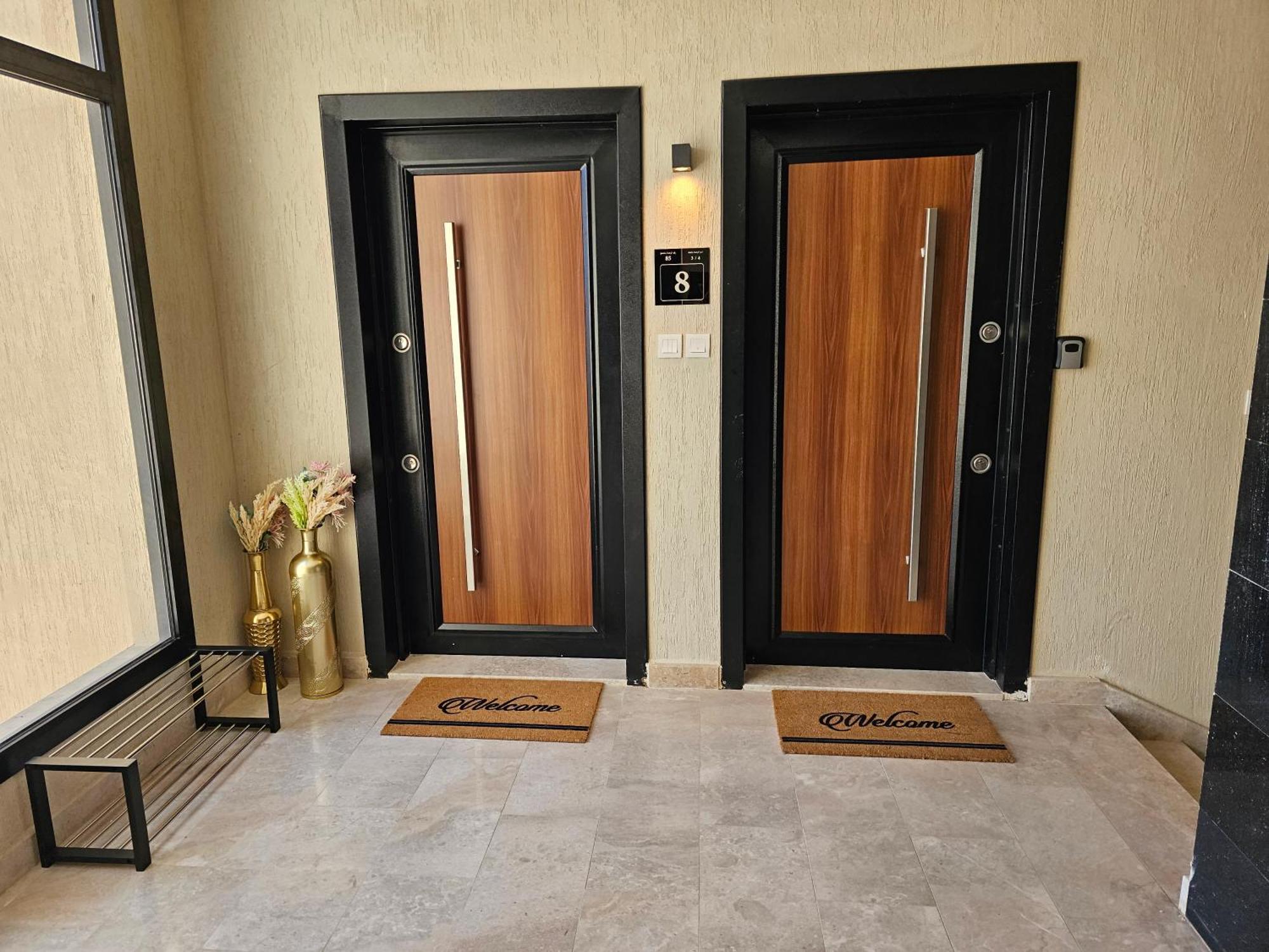 الشقق الفاخرة Modern Apartments Of 3 Bedrooms 5 Minutes To Haram المدينة المنورة المظهر الخارجي الصورة