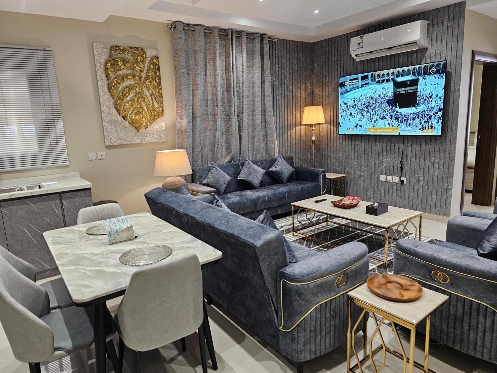الشقق الفاخرة Modern Apartments Of 3 Bedrooms 5 Minutes To Haram المدينة المنورة المظهر الخارجي الصورة