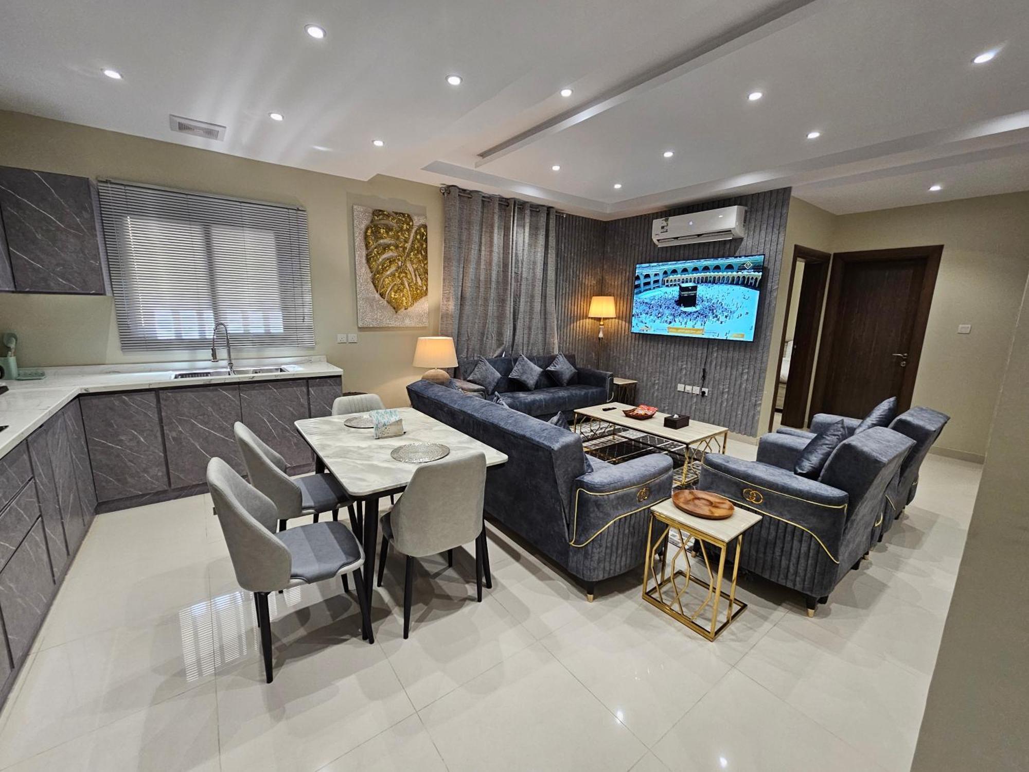 الشقق الفاخرة Modern Apartments Of 3 Bedrooms 5 Minutes To Haram المدينة المنورة المظهر الخارجي الصورة